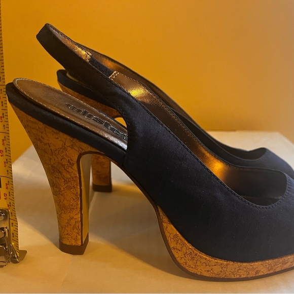 Unlisted open toe platform heel - Picture 3 of 6